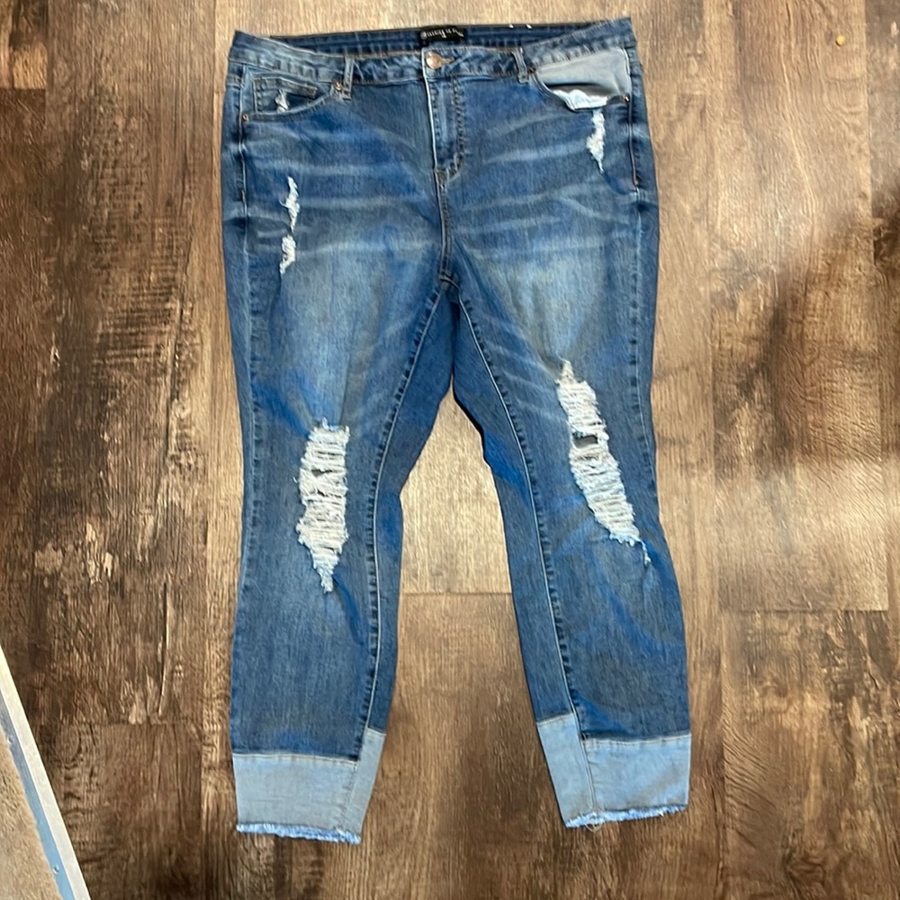 Fashion to Figure distressed jeans